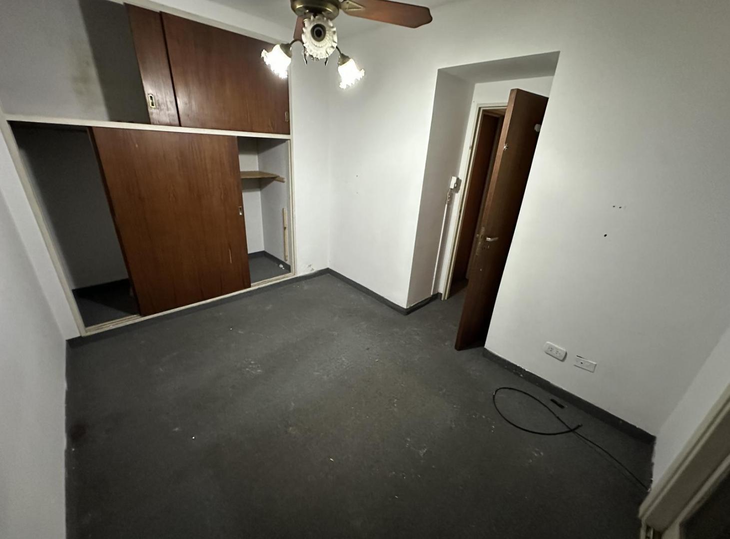 Foto de Duplex 4 amb alquiler con cochera y balcon, Sin expensas en Liniers., imagen 4