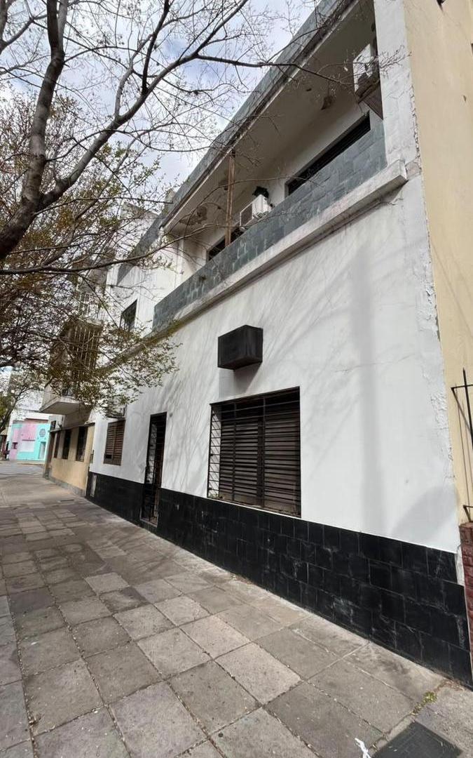 Foto de CASA/LOTE EN VENTA – EXCELENTE POTENCIAL CONSTRUCTIVO. VILLA LURO, imagen 3