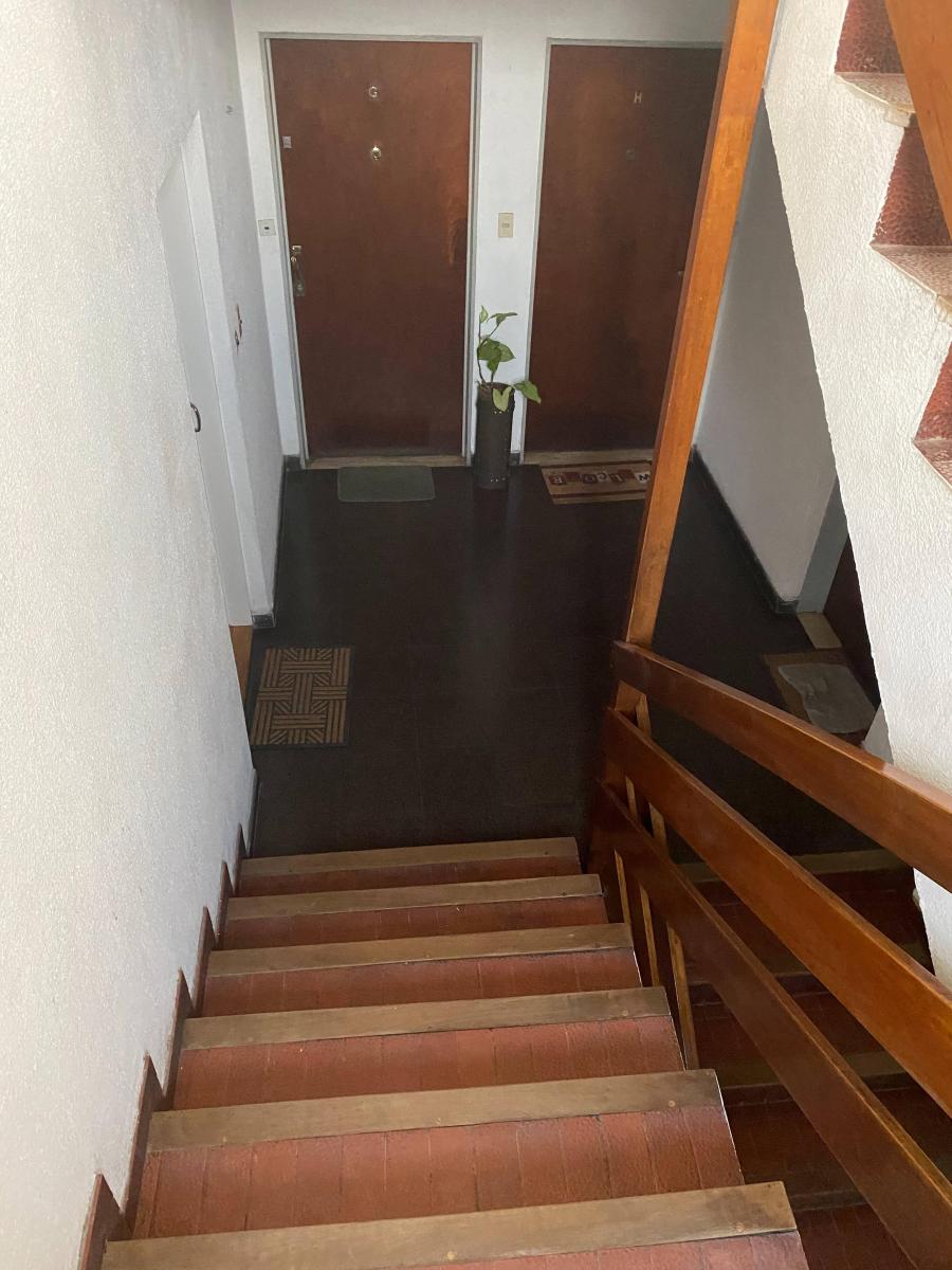 Depto. 3 Amb C/Cochera y Balcon. Permuta.