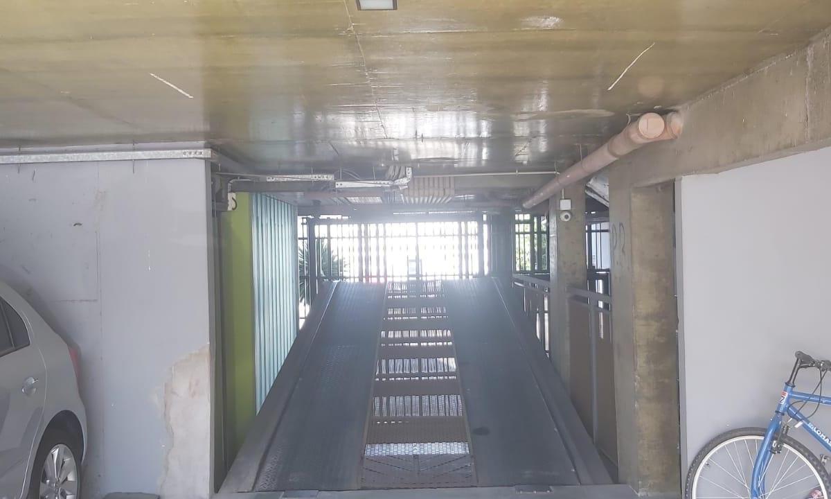 Foto de Cochera descubierta en el centro de Banfield., imagen 2