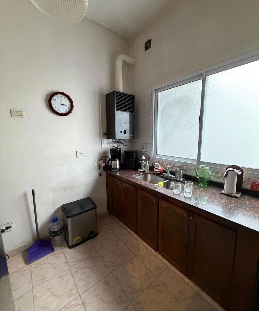 Casa en excelente ubicacion en Banfield Oeste. 5