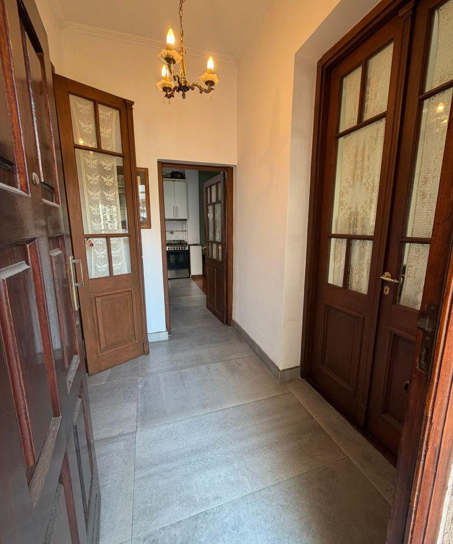 Foto de Casa de 5 ambientes en Remedios de Escalada., imagen 2