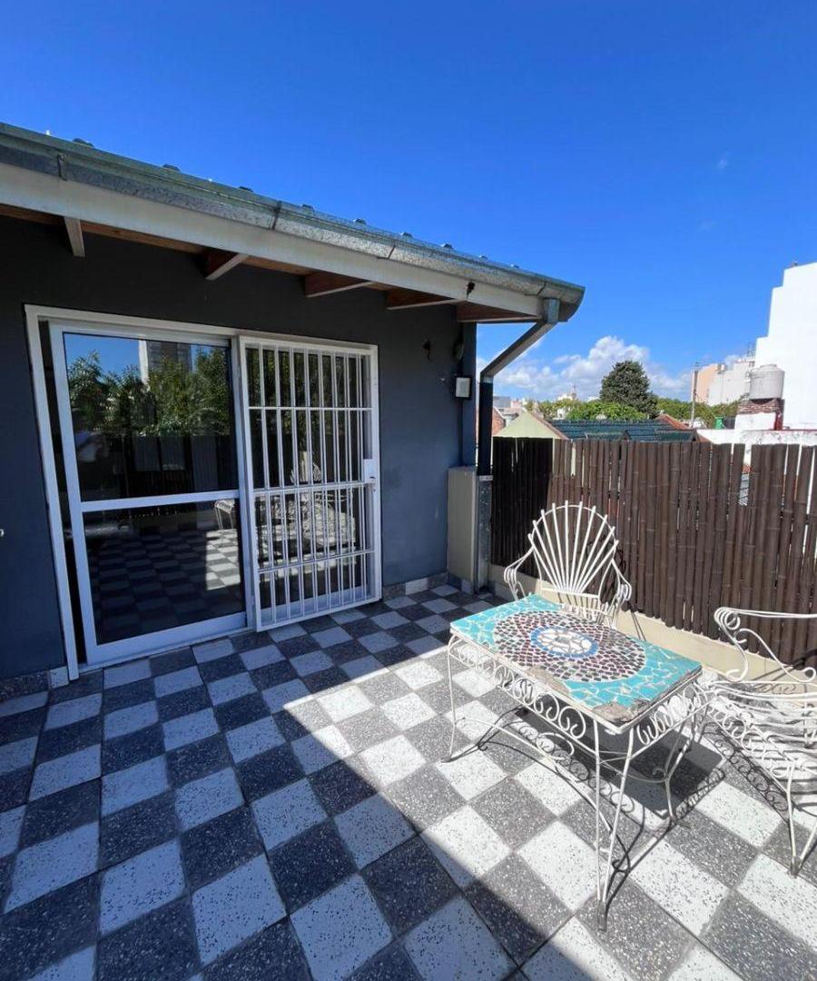 PH 5 ambientes tipo casa en alquiler – Villa Pueyrredón