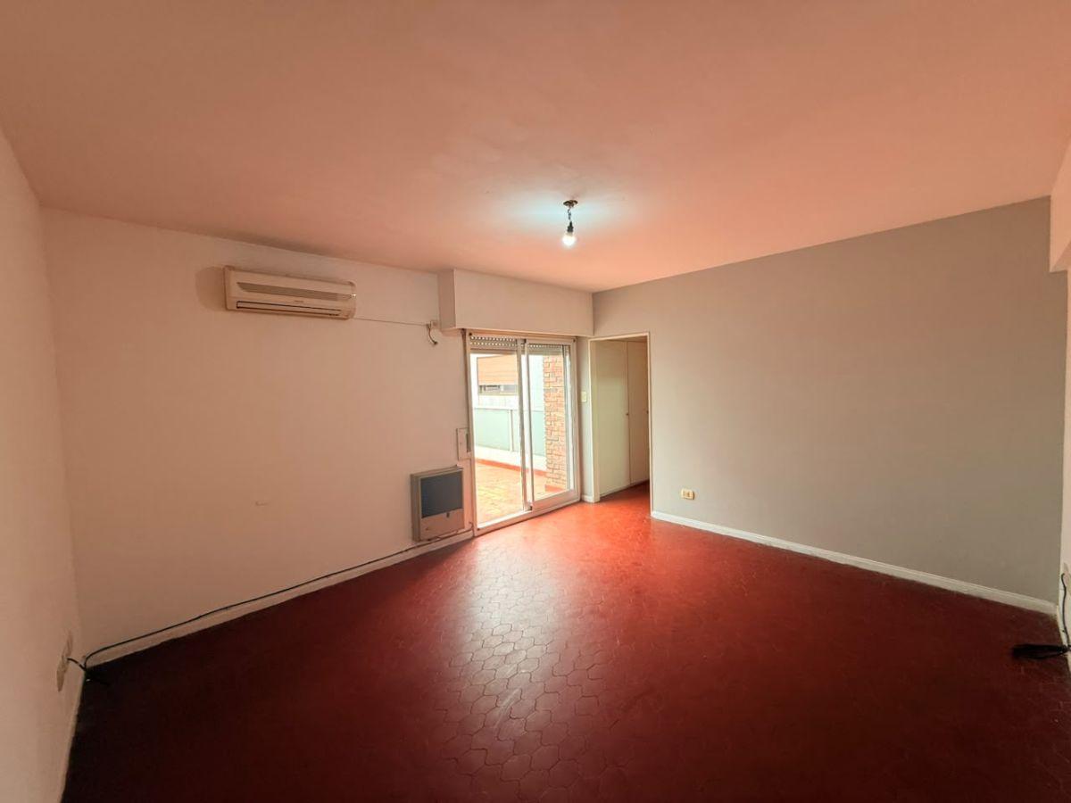 Foto de Departamento 2 ambientes con patio - Villa Devoto, imagen 1
