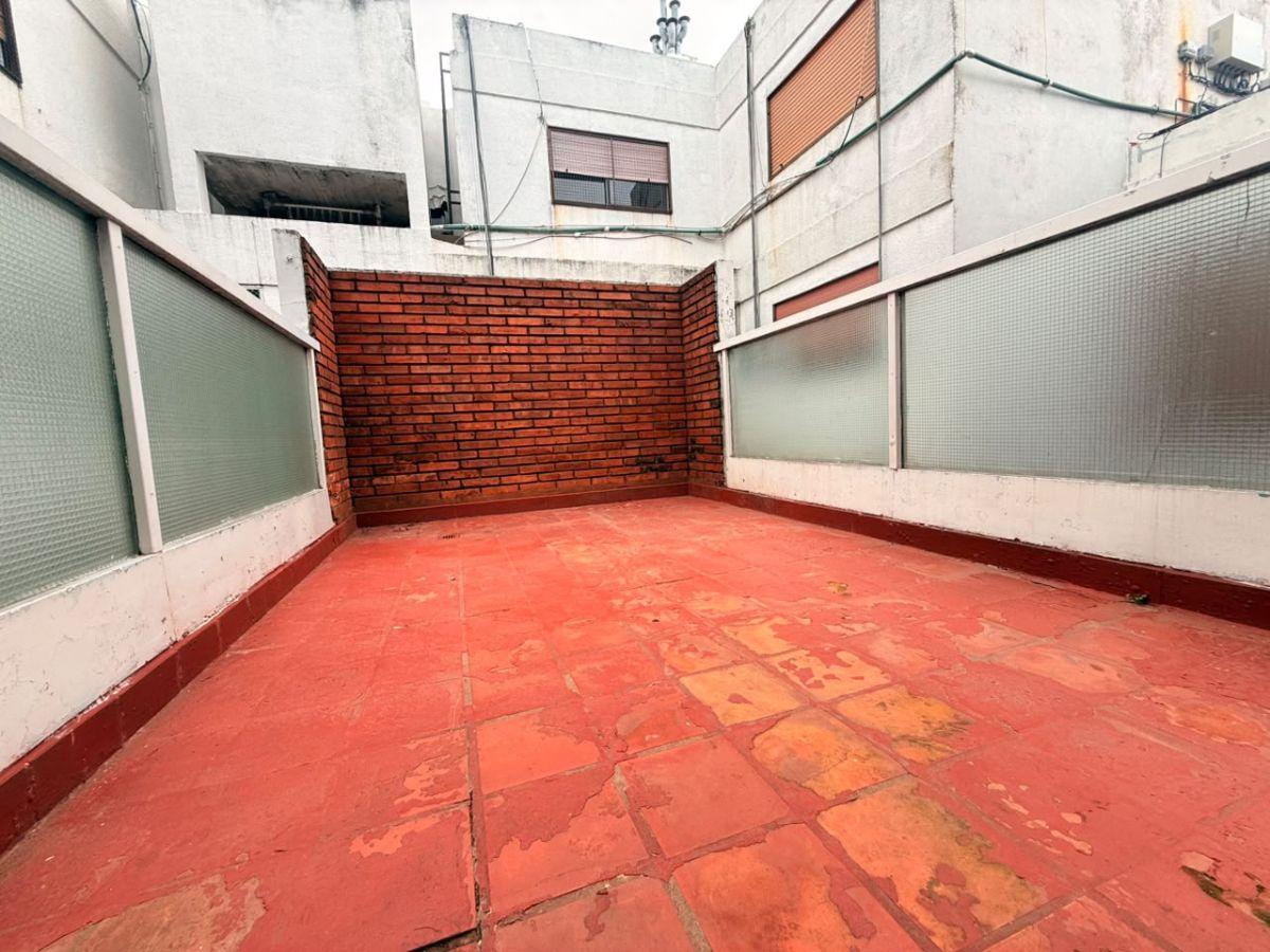 Foto de Departamento 2 ambientes con patio - Villa Devoto, imagen 2