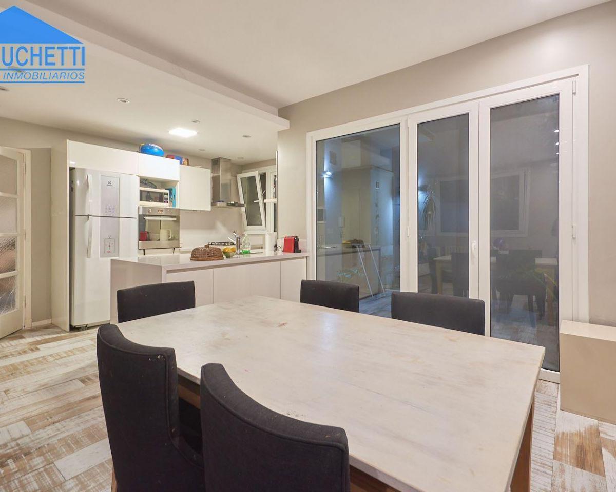 Muy Linda Casa de Estilo Moderno! Ubicación Inmejorable! 5