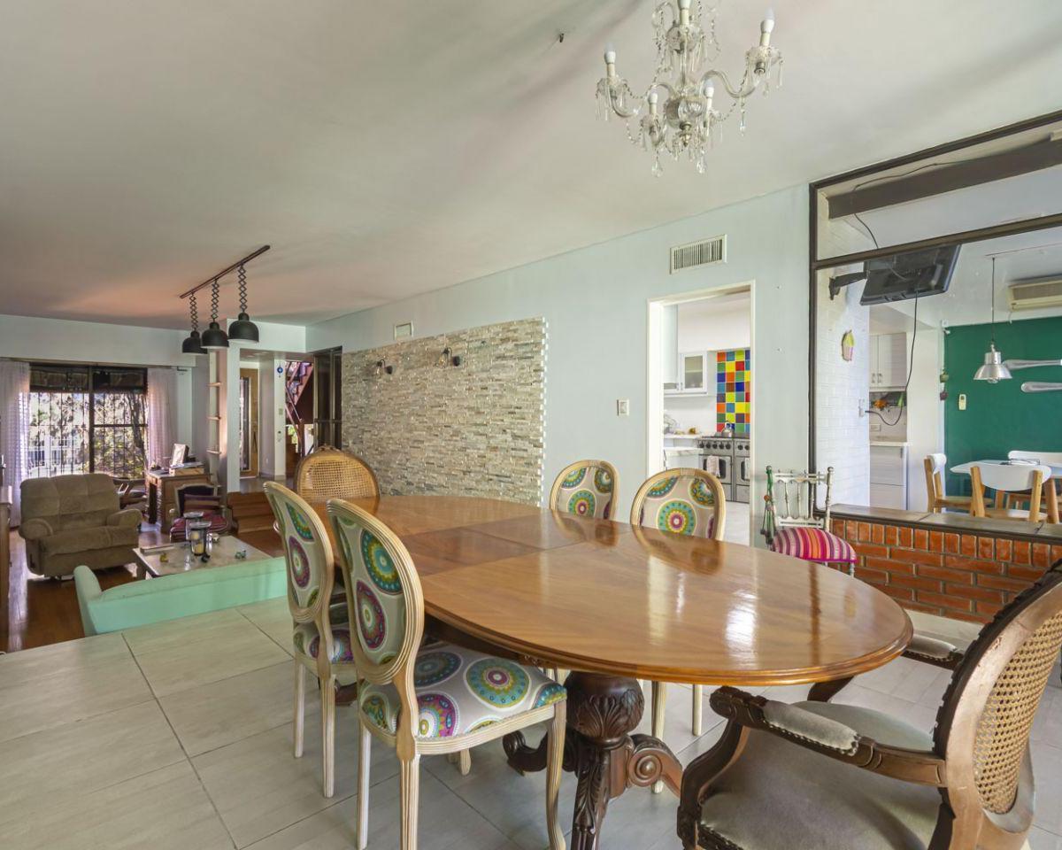 Casa con Excelente Jardin, Pileta y Quincho! Belgrano R! 5