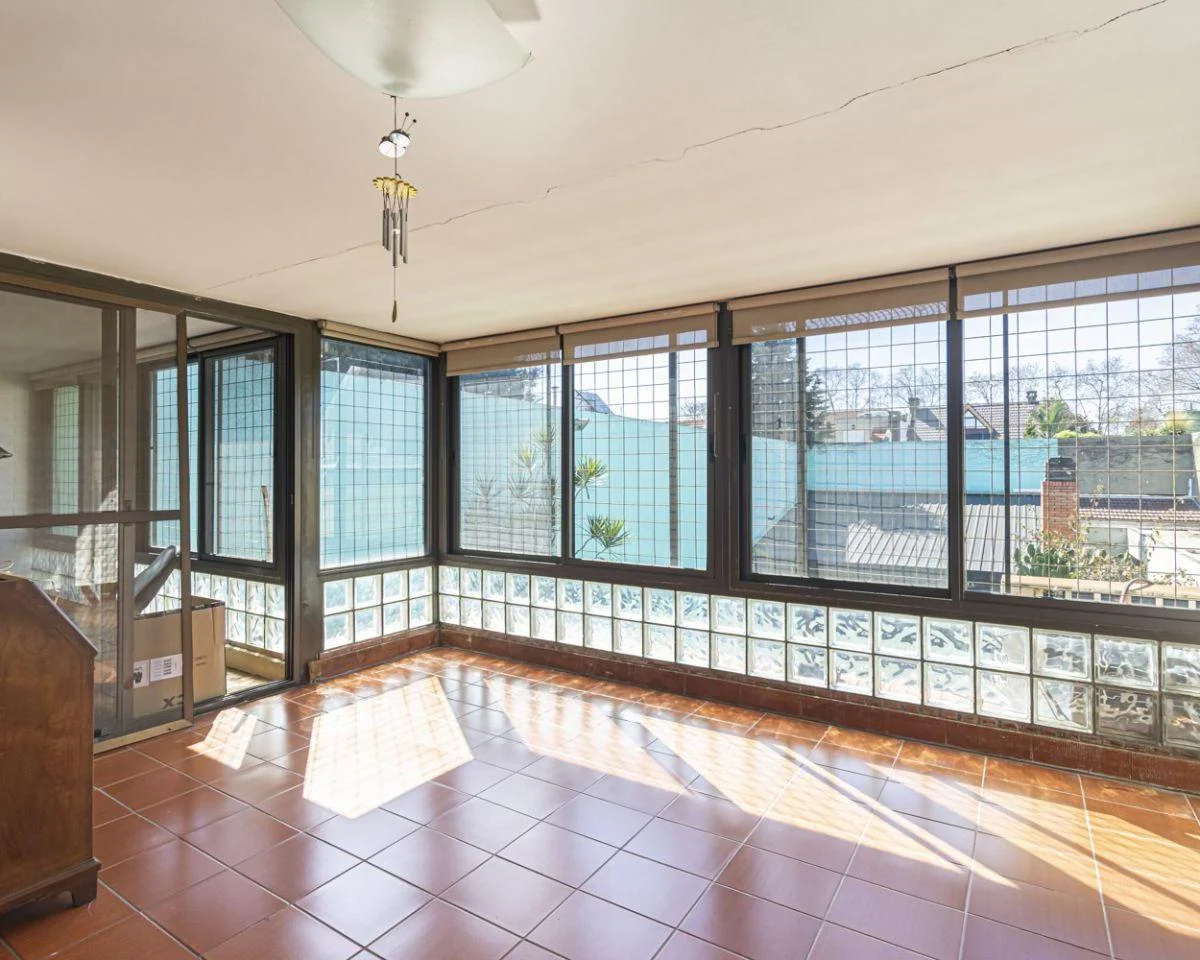 Casa con Excelente Jardin, Pileta y Quincho! Belgrano R! 4