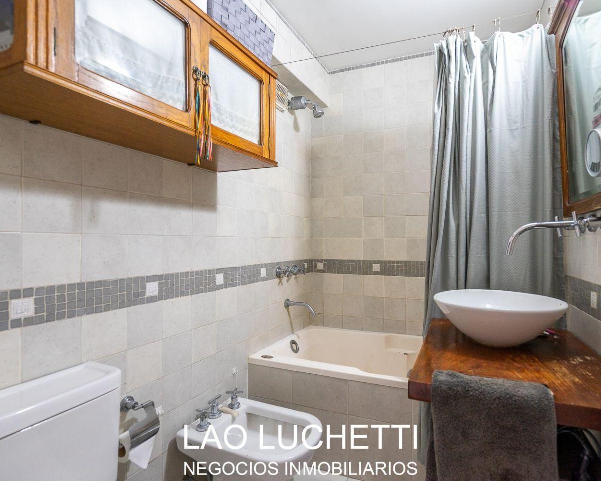 4 Ambientes + Dependencia, Cochera y Balcon en Belgrano R! 5