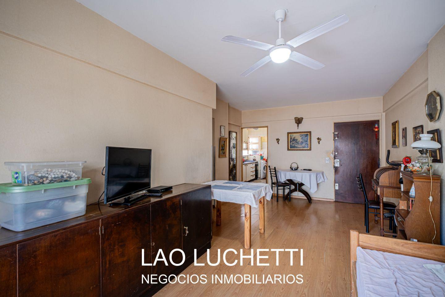 Foto de VENTA! 4 Ambientes con balcon!! BELGRANO R / VILLA ORTUZAR!!, imagen 5