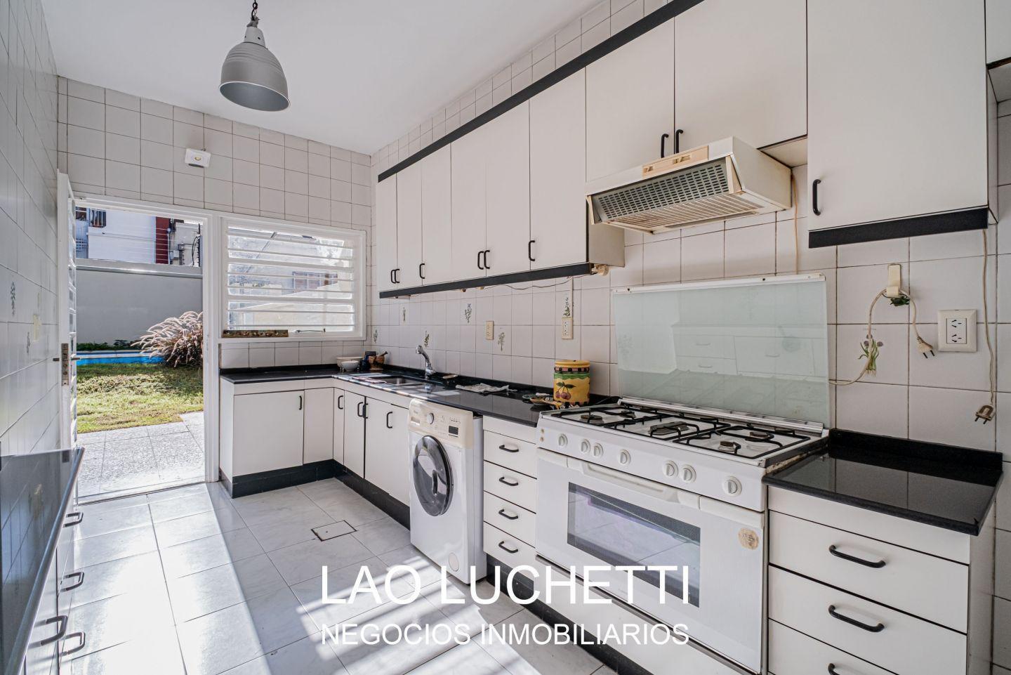 Foto de ALQUILER! Lindisima Casa con jardin y pileta! BELGRANO R!!, imagen 2