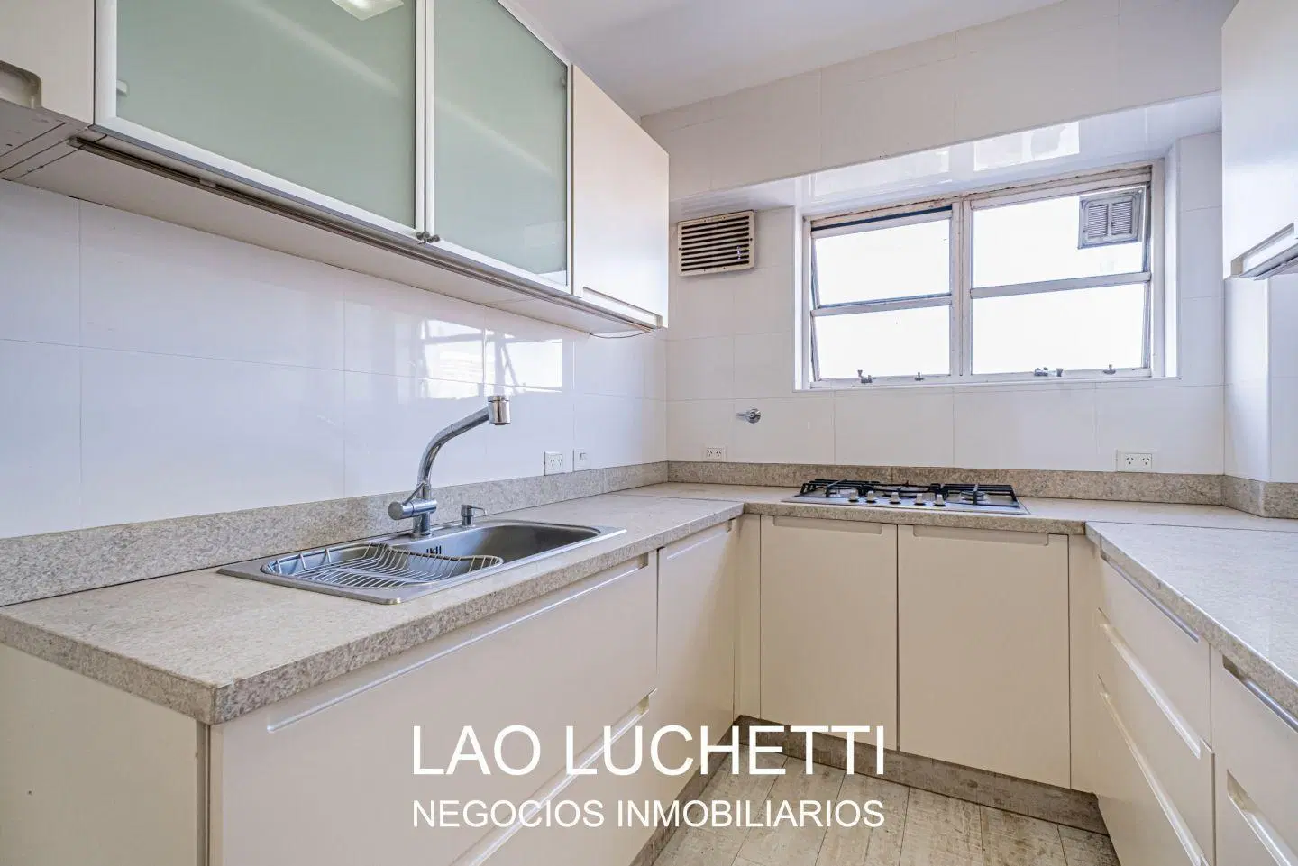 VENTA! Departamento de 4 Ambientes + Dependencia y Cochera en BELGRANO R!! 3