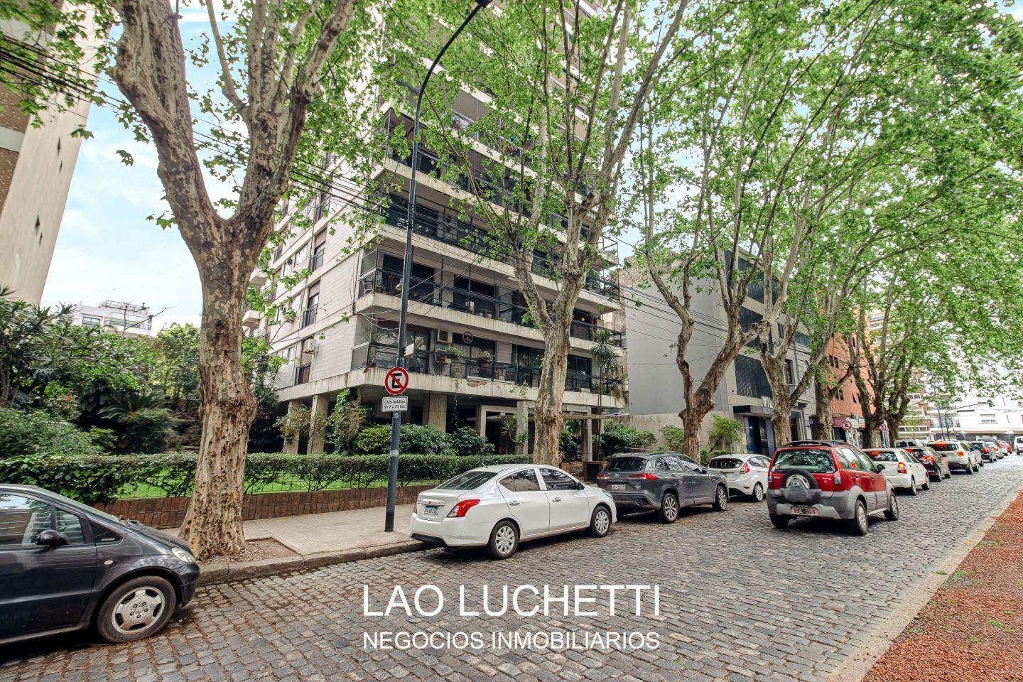 Foto de VENTA! 4 AMBIENTES + DEPENDENCIA - COCHERA - BELGRANO R, imagen 1