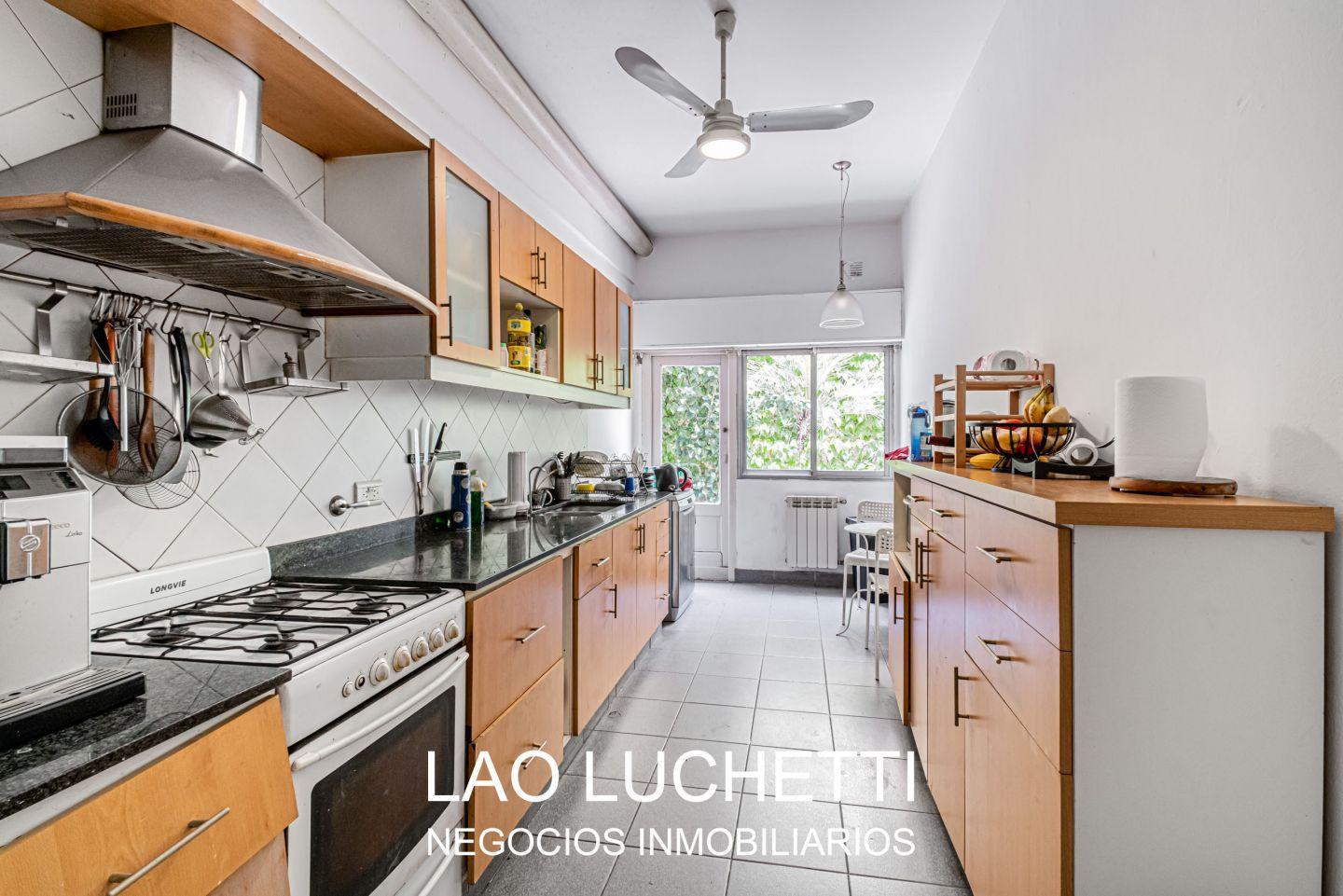 Foto de ALQUILER! CASA RACIONALISTA - 5 AMBIENTES + PATIO, imagen 3