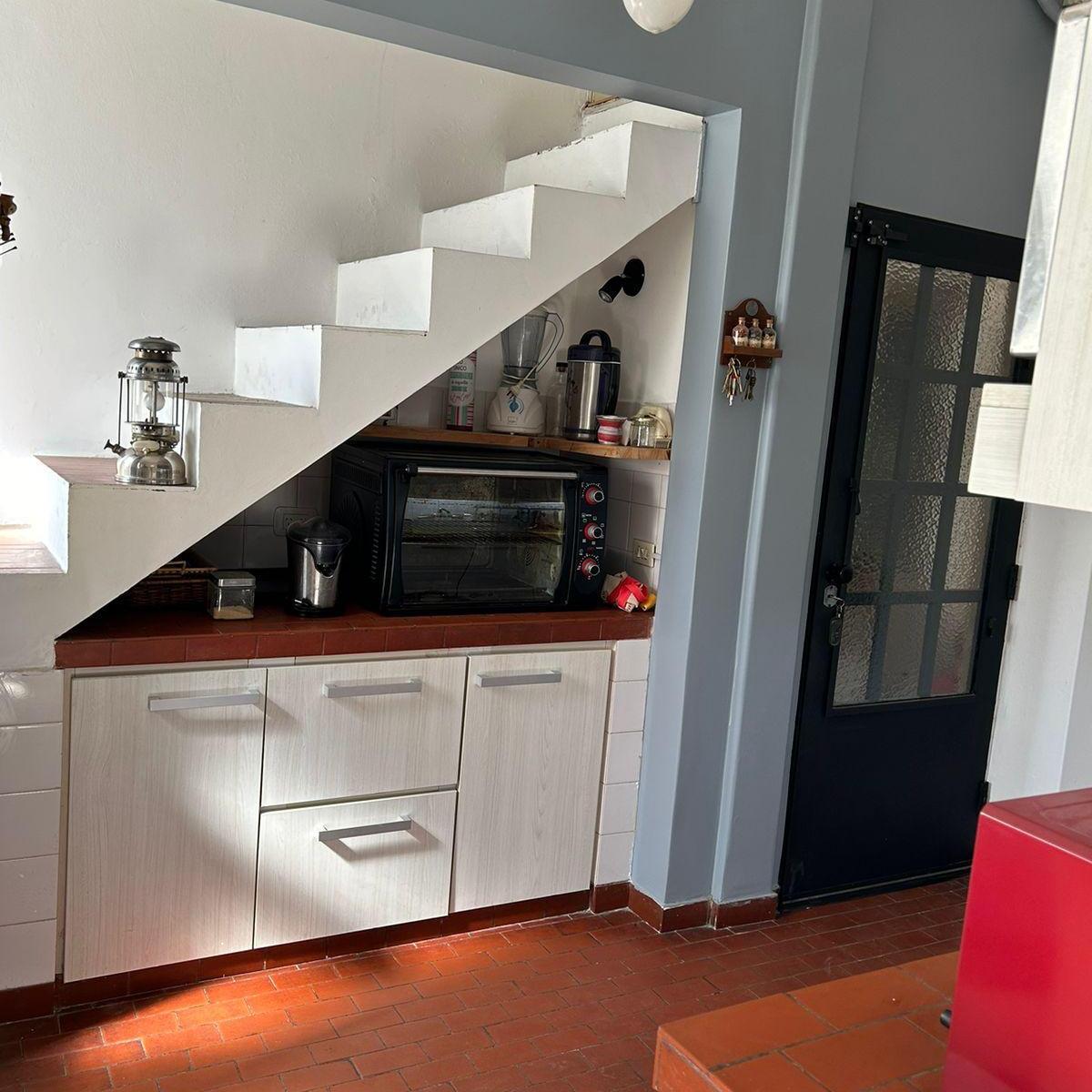 Venta de Casa 5 Ambientes Estilo Frances 2