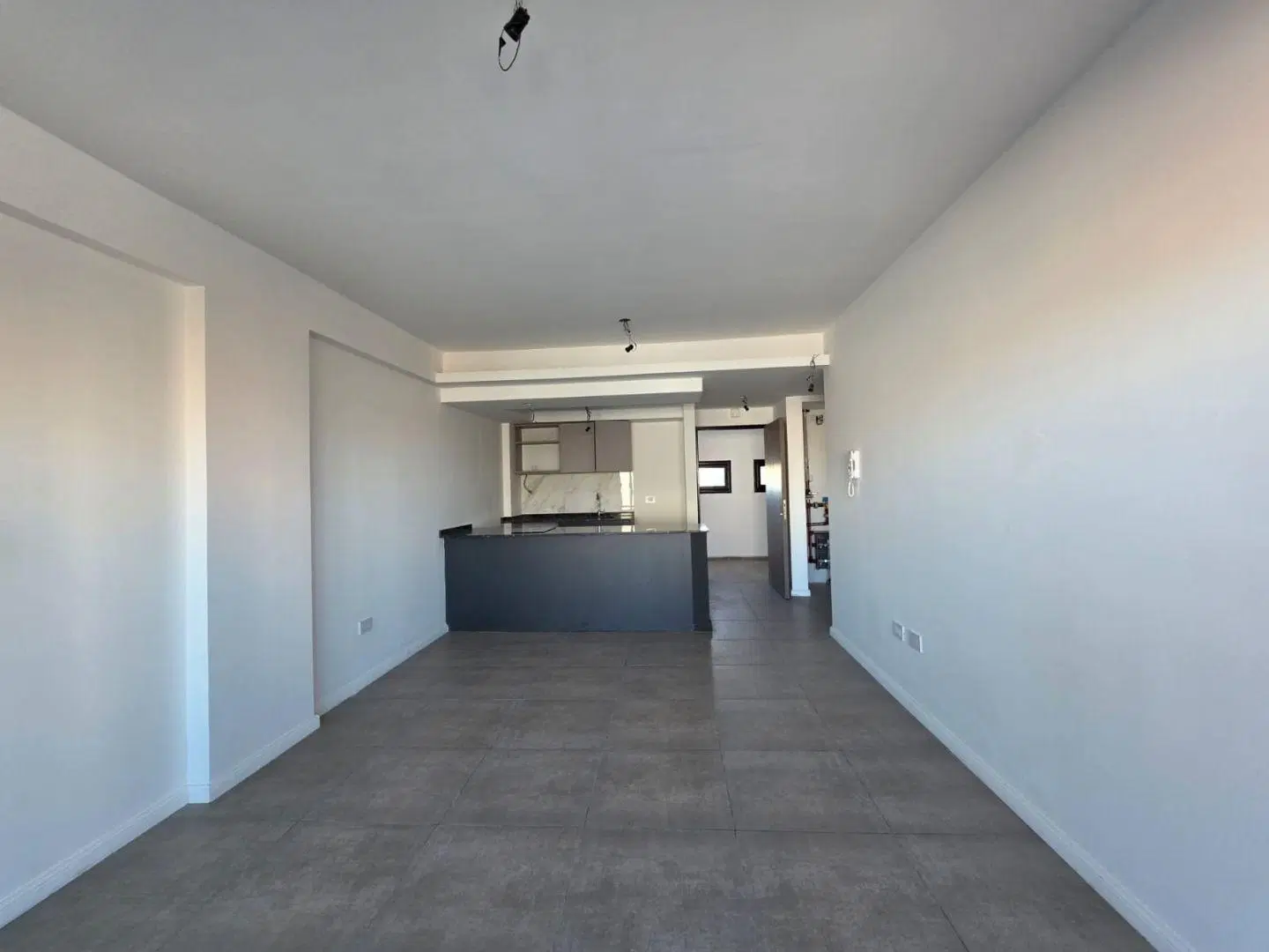 Juan B. Palaa al 200 - Edificio Premium de Categoría 3
