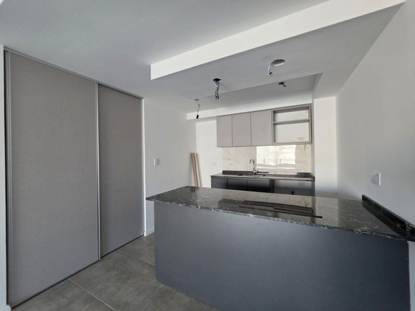 Foto de Juan B. Palaa al 200 - Edificio Premium de Categoría VENTA, imagen 1