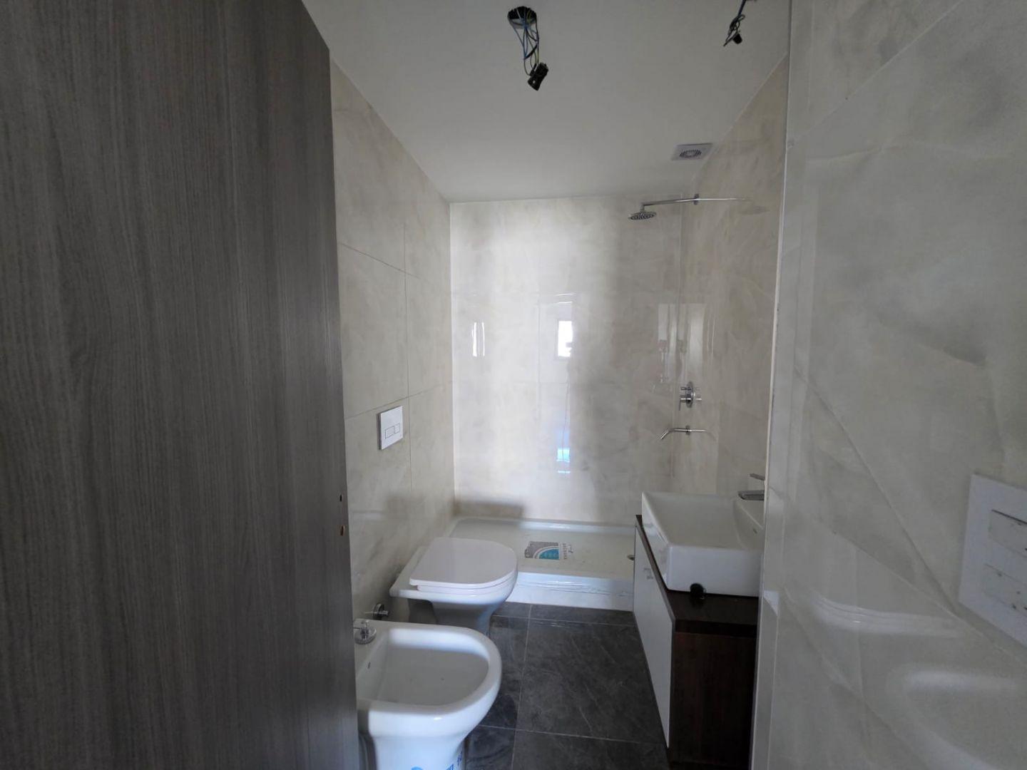 Foto de Juan B. Palaa al 200 - Edificio Premium de Categoría VENTA, imagen 2