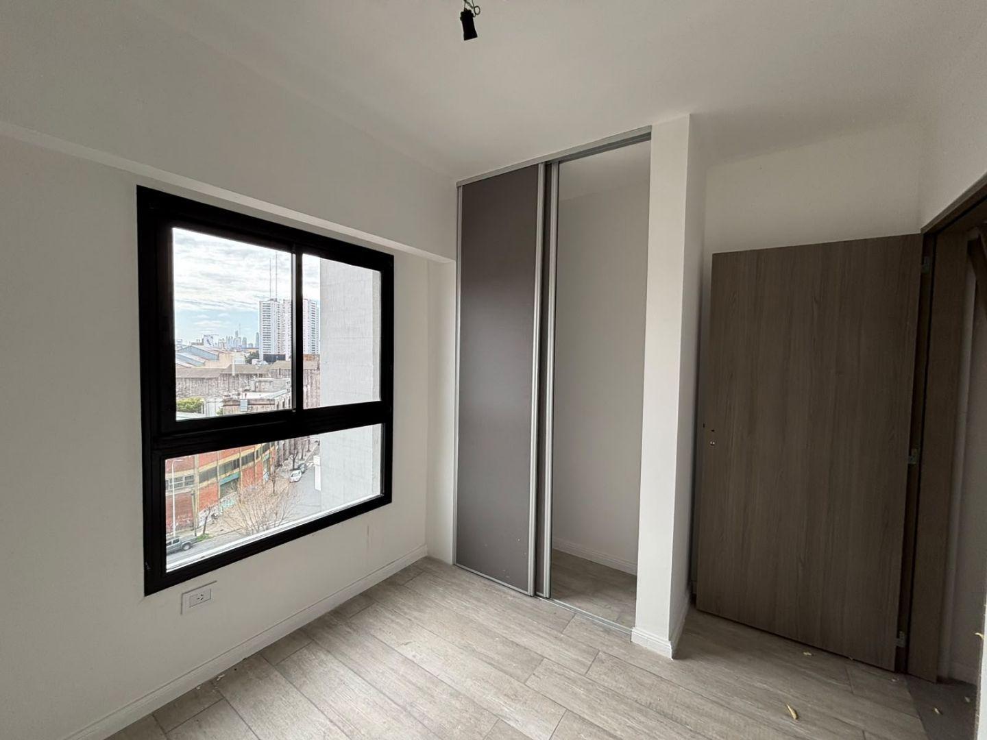 Foto de Juan B. Palaa al 200 - Edificio Premium de Categoría 4AMB, imagen 3