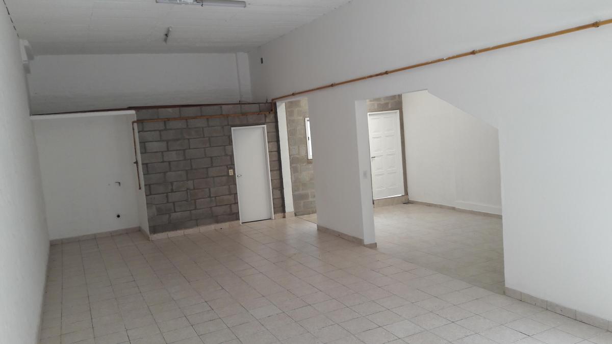 Foto de DEPOSITO,OFICINAS,DEPTO,OPORTUNIDAD SOBRE 200M2 CONSTRUIDO,OPORT.!, imagen 2