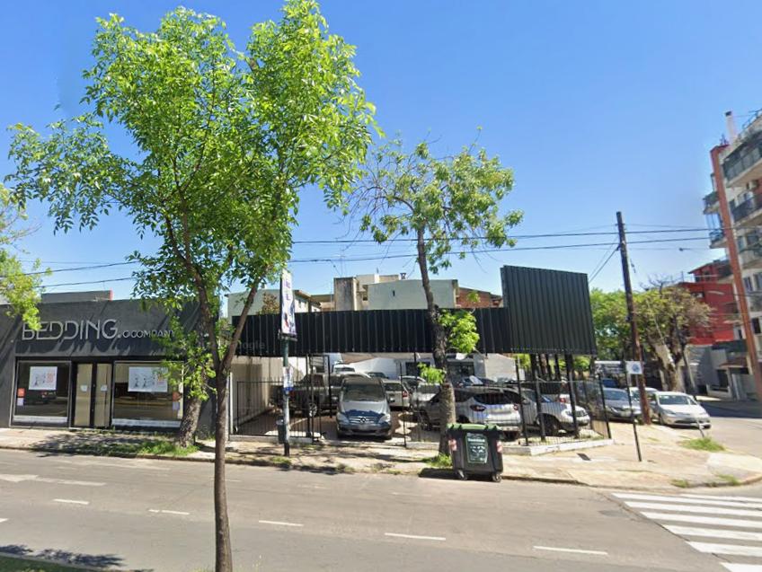 LOCAL COMERCIAL EN ESQUINA PREMIUM – AV. SAN ISIDRO