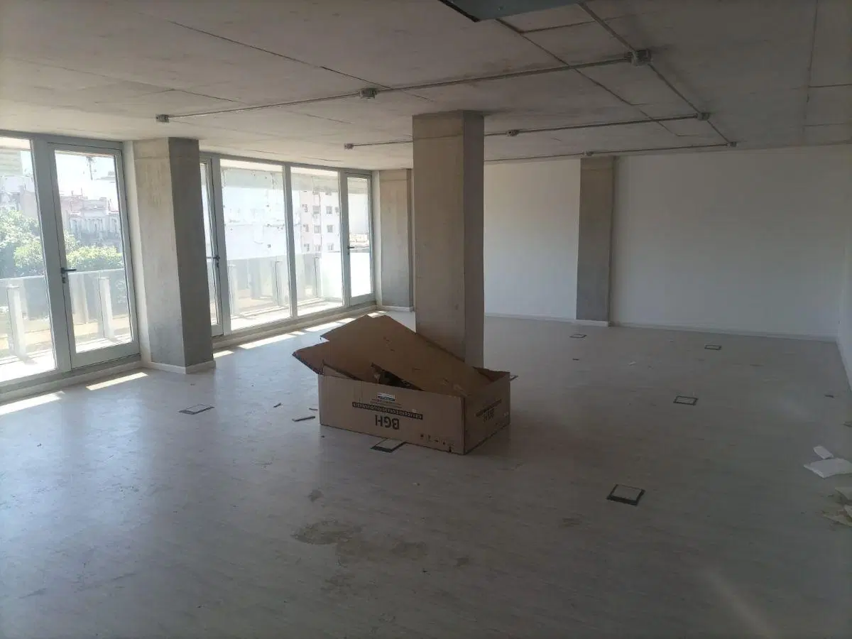 Oficina en Alquiler Piso 6 C 100 m2 6