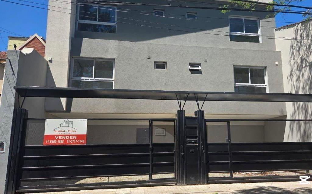 Triplex en Olivos
