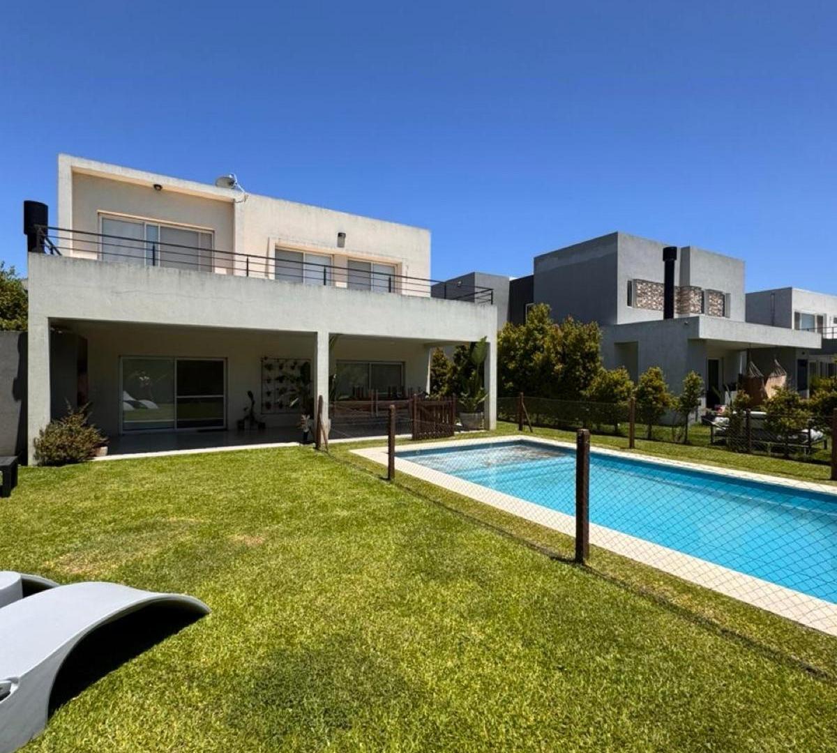 Casa - Los Castaños