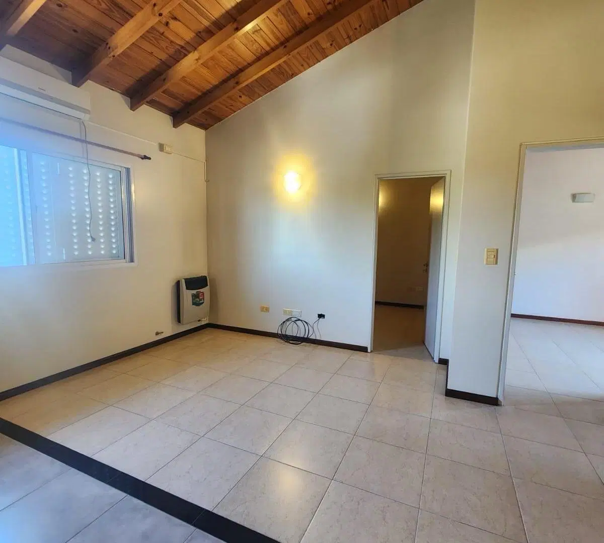 Departamento en Victoria 4