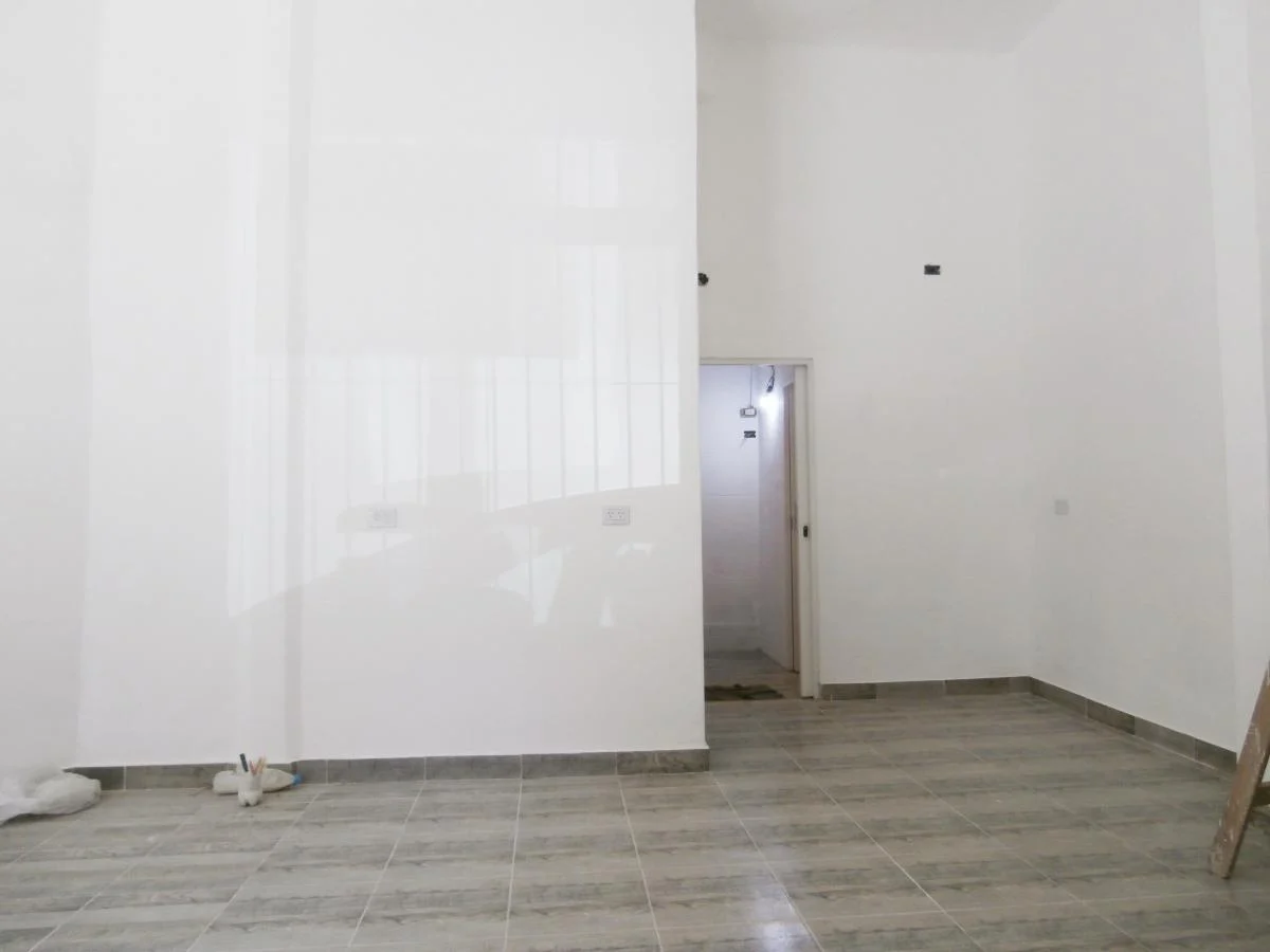 Foto de EN VENTA HERMOSO LOCAL EN AYACUCHO Y VIAMONTE, EN LA CUADRA DEL COLEGIO, imagen 4