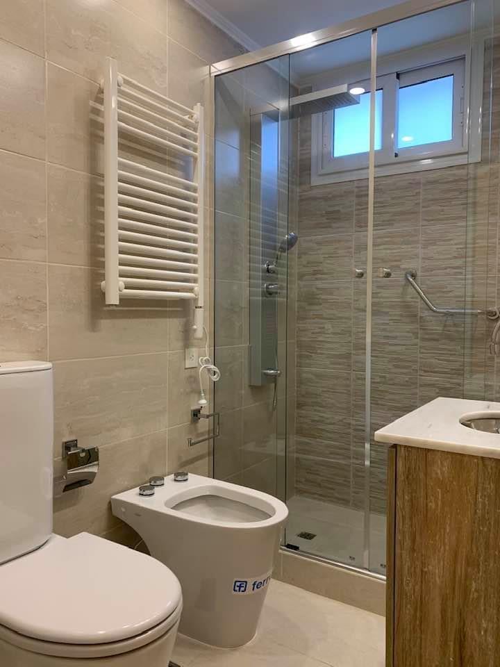 Foto de Venta Departamento 2 Ambientes RECICLADO TOTAL, AMOBLADO Av. Coronel, imagen 2