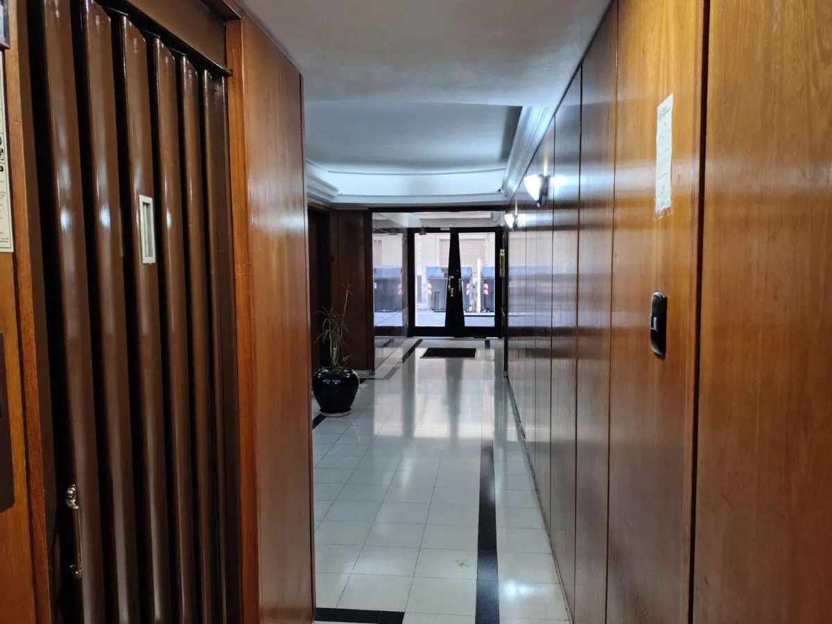 VENTA - 2 AMB. PLANTA BAJA CON DOS PATIOS EN ALMAGRO, PLANTA BAJA A ½ CUADRA DE Av. RIVADAVIA 5