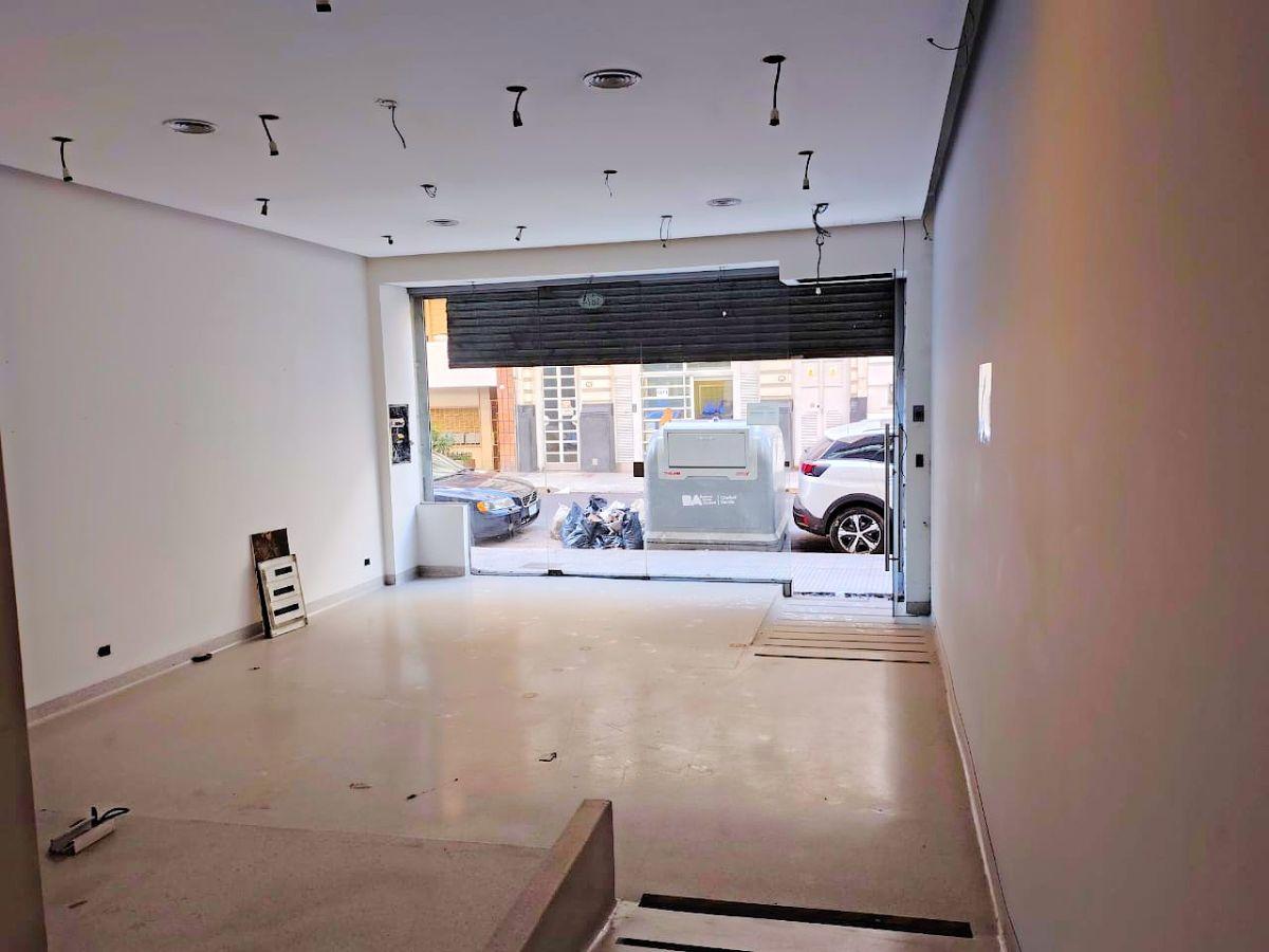 Foto de Excelente local en venta con sotano y una sup. total de 146 m2 a ½, imagen 4