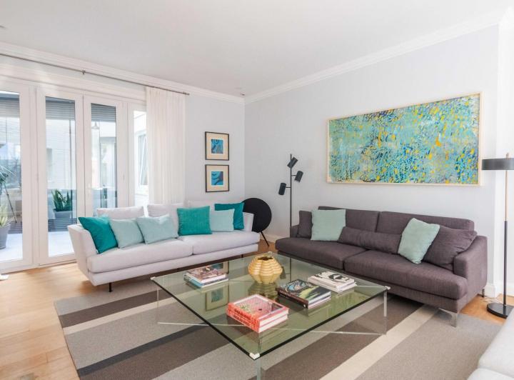 Impecable casa en venta en Barrio Parque. 3