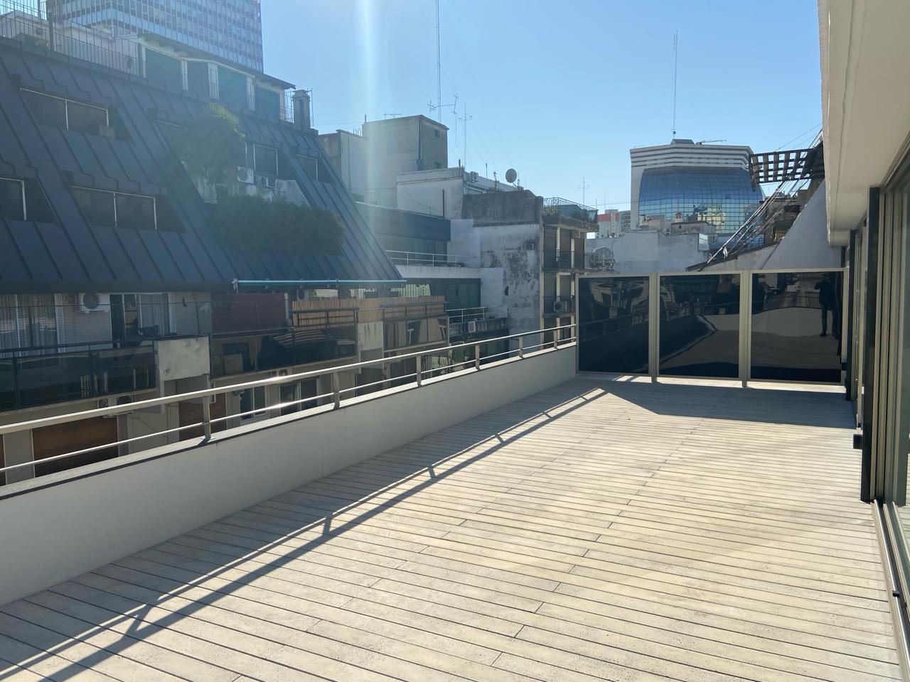 Increible Loft a con terraza propia en Palacio Paz. Retiro.
