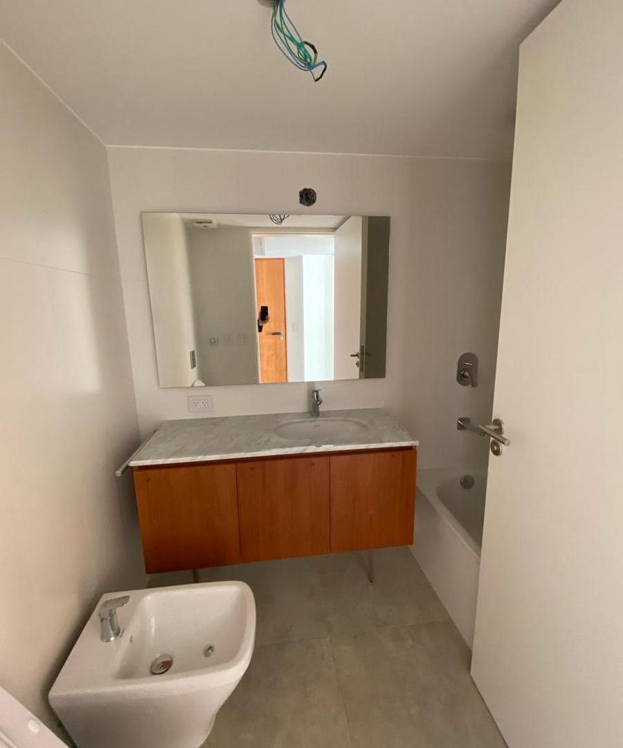 Increible Loft a con terraza propia en Palacio Paz. Retiro.