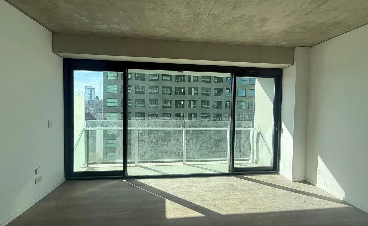 Monoambiente Moderno con Balcón en Quartier del Bajo - Piso 4 - Torre 2 5