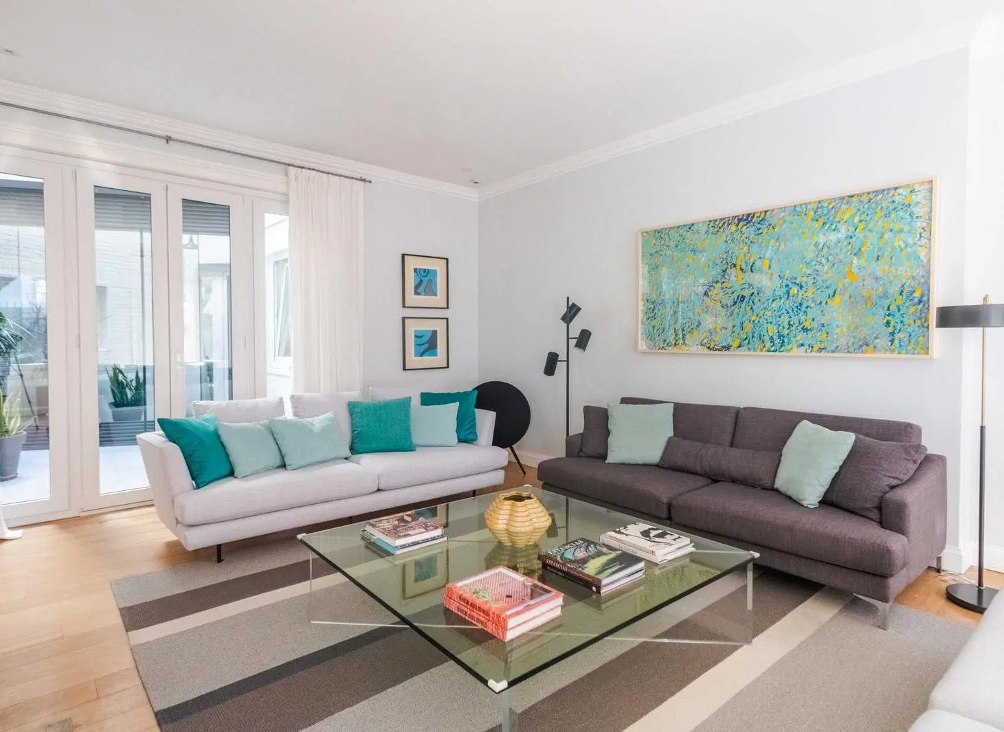 Impecable casa en venta en Barrio Parque. 3