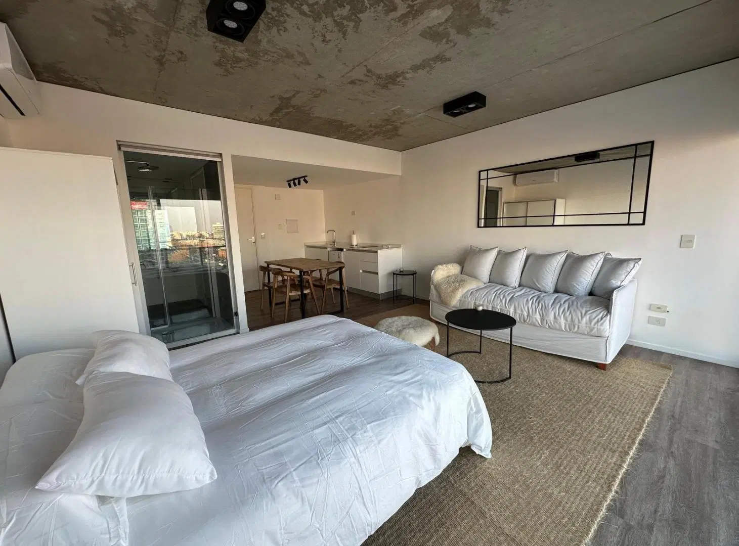Studio en alquiler con vista al dique - Quartier del Bajo 5