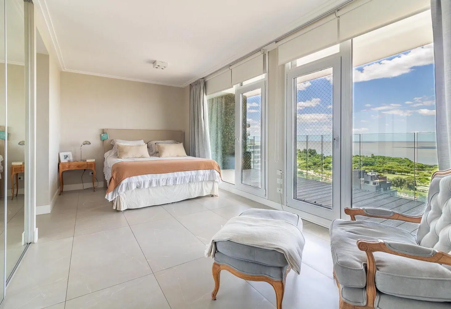 Vicente Lopez  -Venta espectacular penthouse 280m2 - 3/5 dormitorios, vista franca al rio deo 8