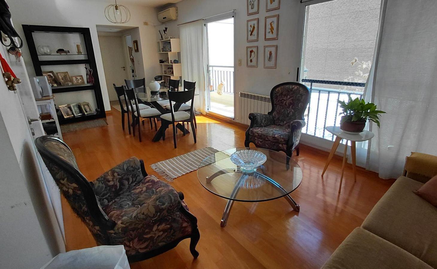Foto de Departamento 3 ambientes con cochera y balcón - Semipiso en Recoleta, imagen 2