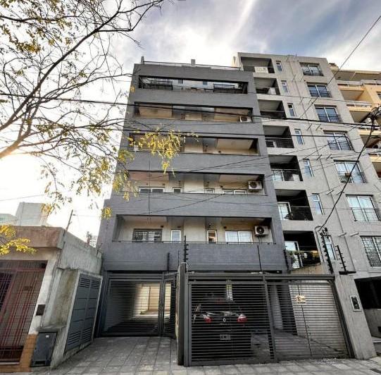 Departamento a la venta en Luis Maria Drago al 2600 Castelar