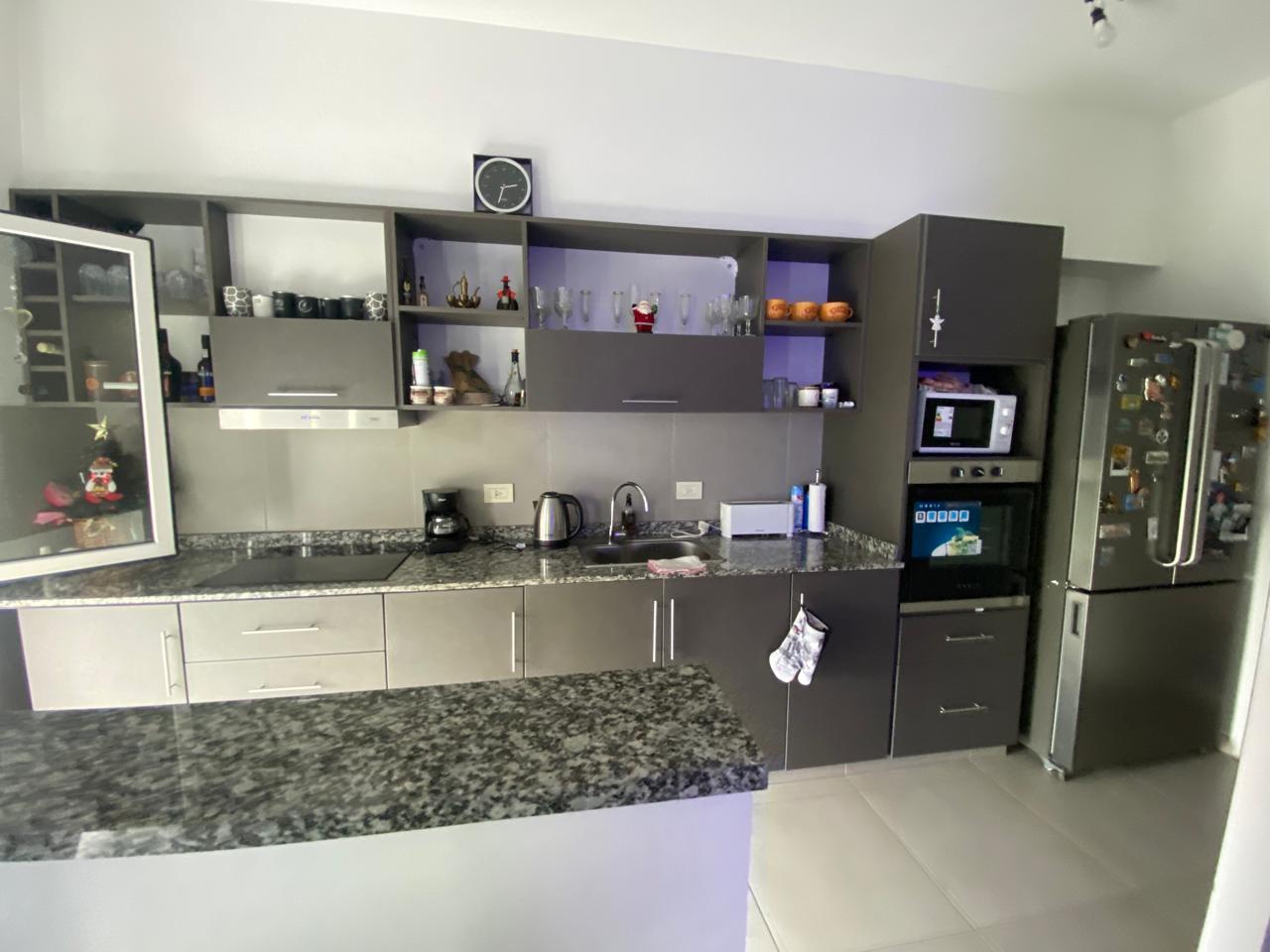 Excelente Departamento en Venta en Castelar