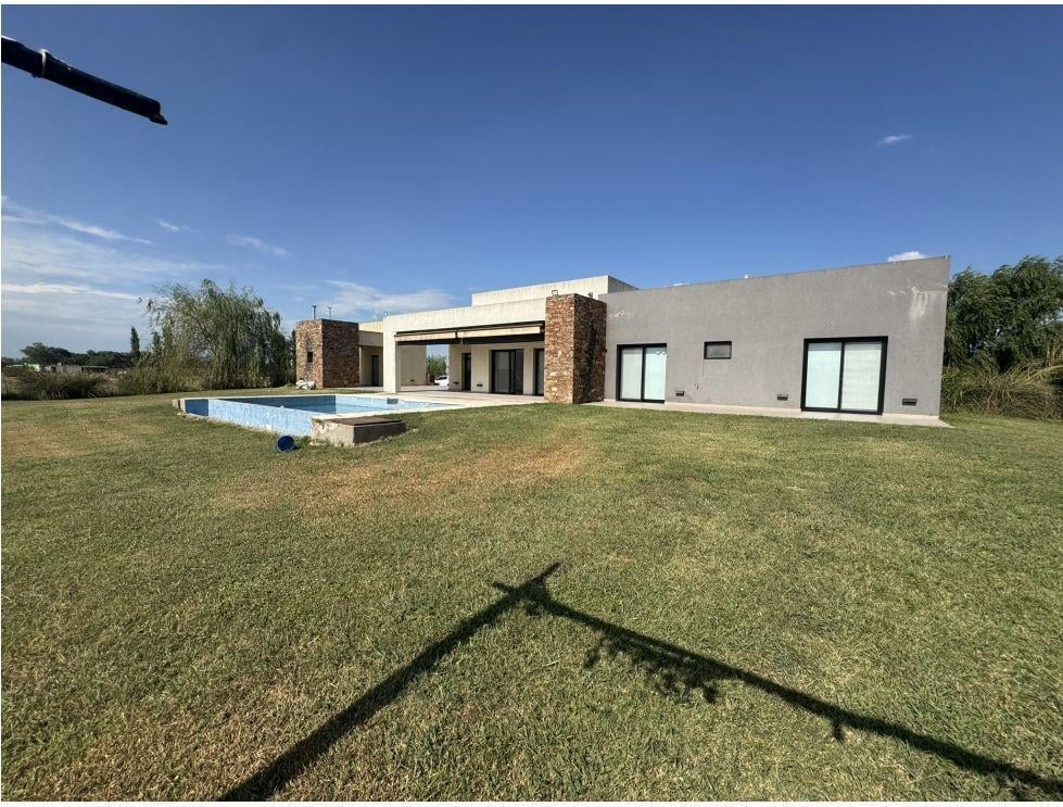 OPORTUNIDAD - BARRIO SAN ROQUE - COMARCAS DE LUJAN
