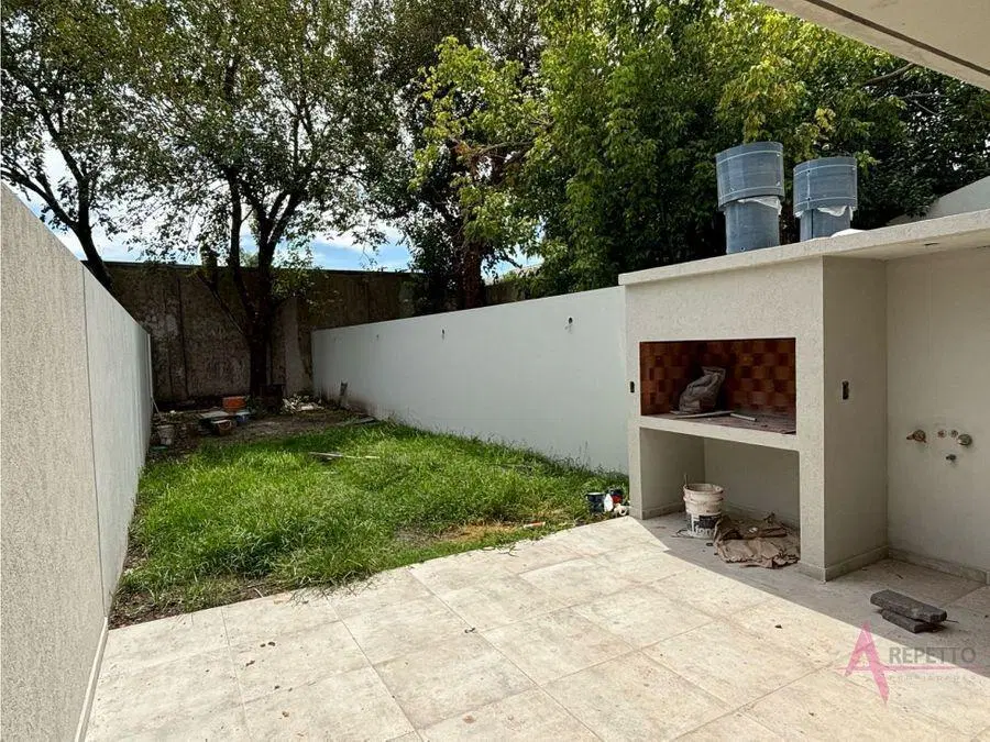 CASA EN PH EN VENTA LAPRIDA 300 ITUZINGO NORTE 2
