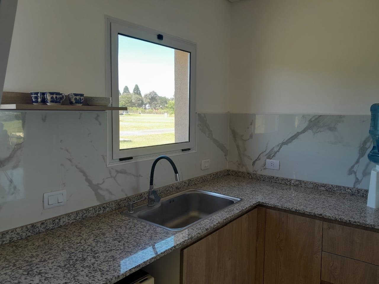 Foto de LUJAN LOS JUNCOS ALQUILER ANUAL HERMOSA CASA, imagen 1