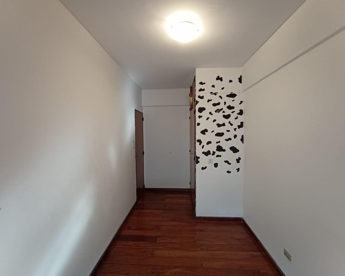 Barracas Departamento 4 Ambientes Piso de 122 m² Al Frente Balcón 4