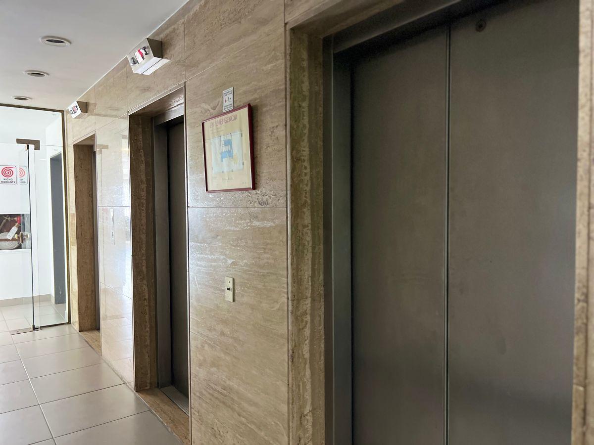 Financiación a 5 años. Oficina comercial de 500 m² en venta en San Nicolás