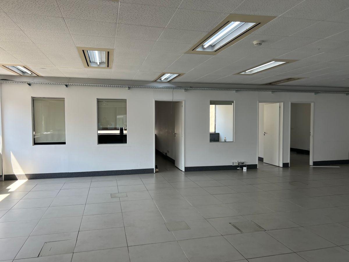 Financiación a 5 años. Oficina comercial de 500 m² en venta en San Nicolás