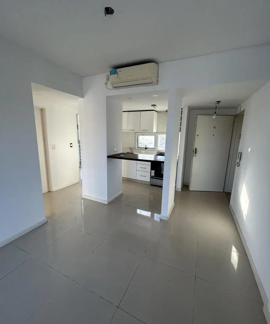 Departamento en ALSINA 304 2ºA 1
